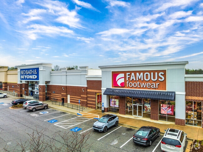 Find brand name retail shoppes