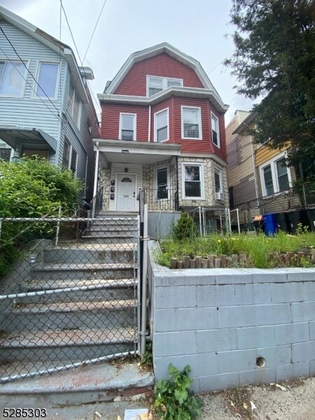 Primary Photo - 425 S 14th St