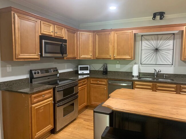 Foto del edificio - 864 Shadowridge Dr SE