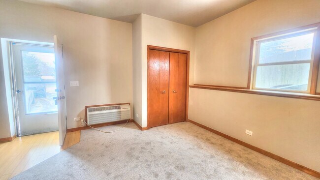 Building Photo - 207 Wilson Ave