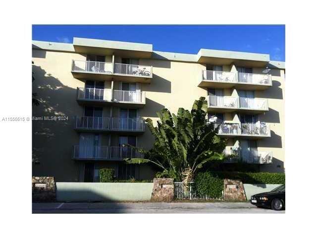 Building Photo - 1801 S Treasure Dr