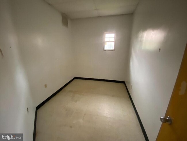 Building Photo - 1902 S 7th St