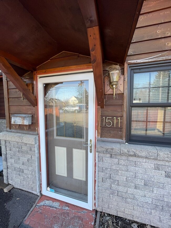 Building Photo - 1511-1513 Logan Ave