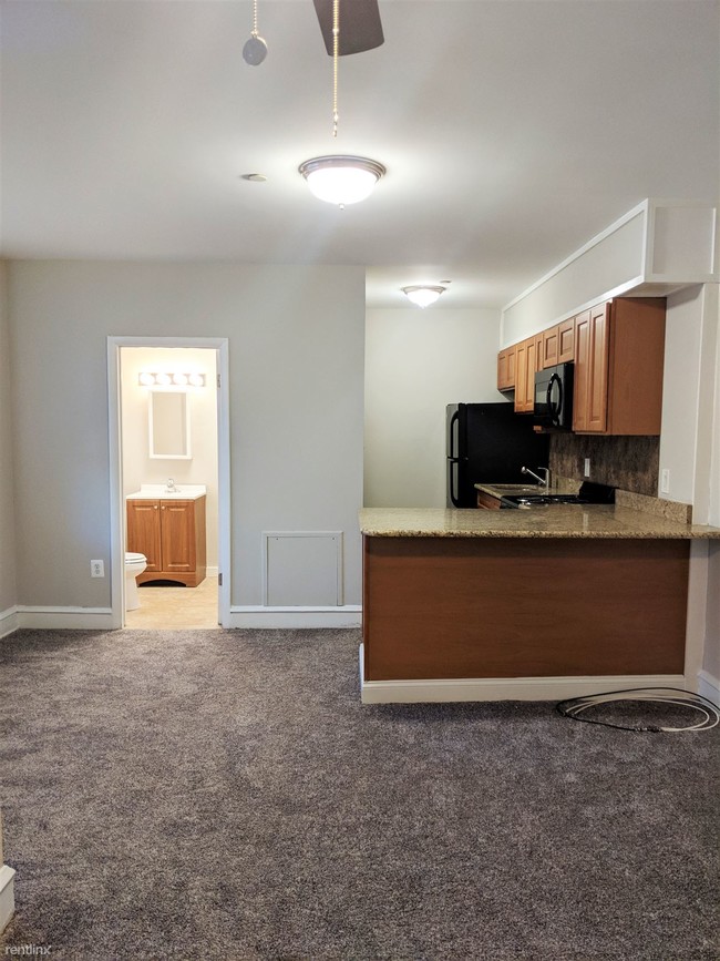 Building Photo - 1 br, 1 bath Apartment - The Berkshire