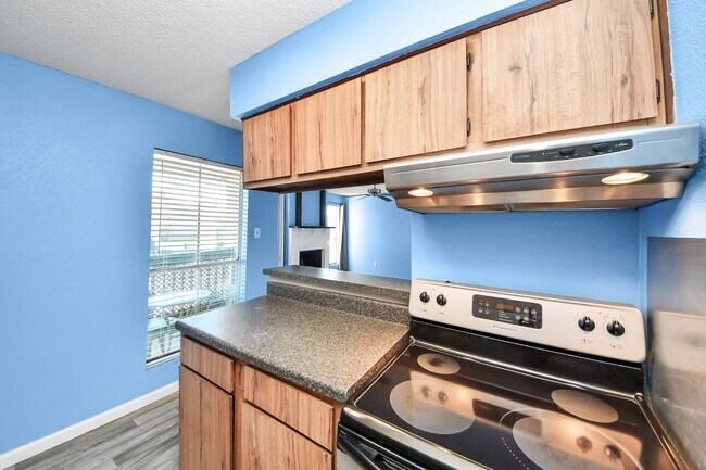 Foto del edificio - 1516 Bay Area Blvd