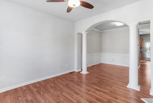 Foto del edificio - 1814 Dunrobin Dr SE