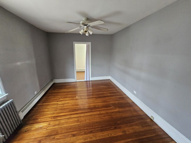 Bed room - 36 N 6th Ave