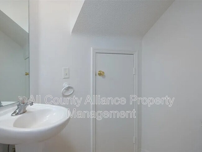 Foto del edificio - 4119 Gradstone Pl