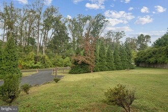Building Photo - 2025 Fairland Rd
