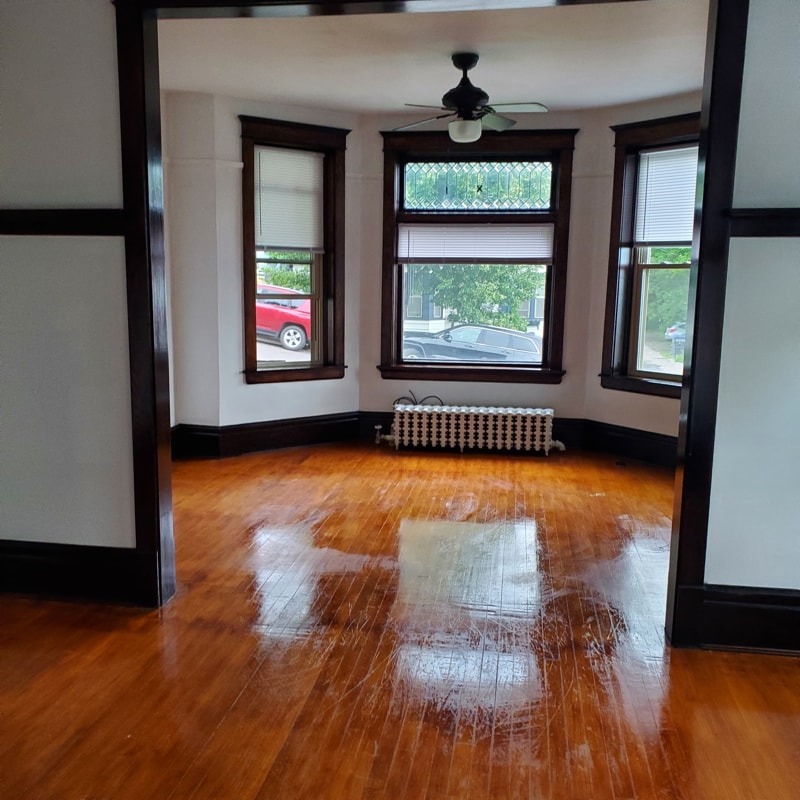 Primary Photo - 425 N 1st Ave E