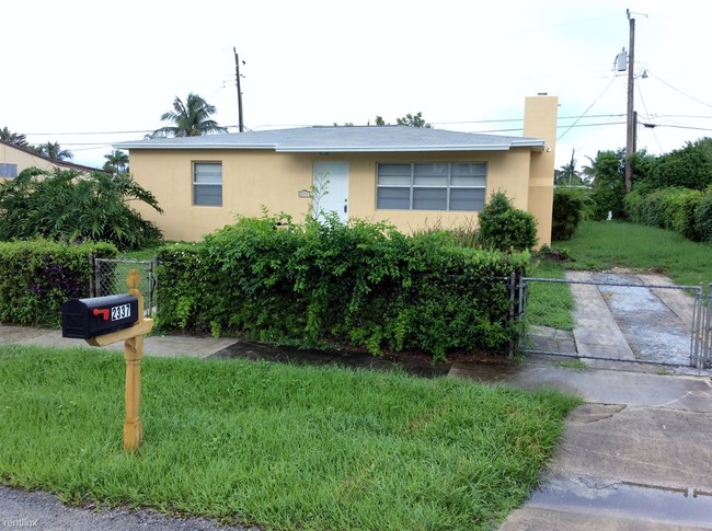 Building Photo - 3 br, 1 bath House - 2337 Tallahassee Drive