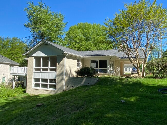 Building Photo - 6629 Kirby Ct