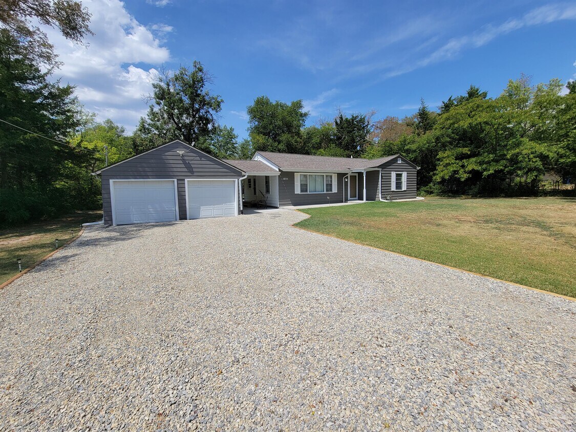 1035 S 127th St E, Wichita, KS 67207 House Rental in Wichita, KS