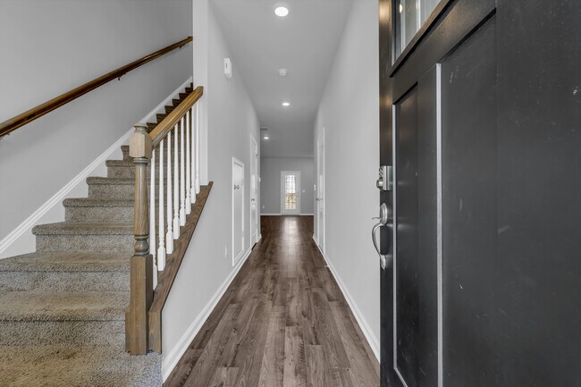 Building Photo - 141 Mazzeo Dr
