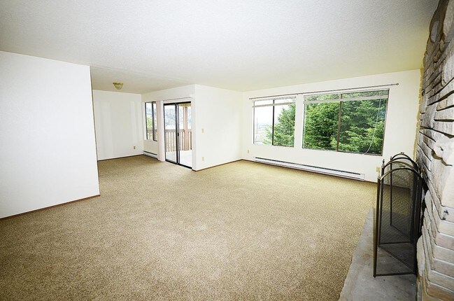 Building Photo - 2219 West Raye Street # 3