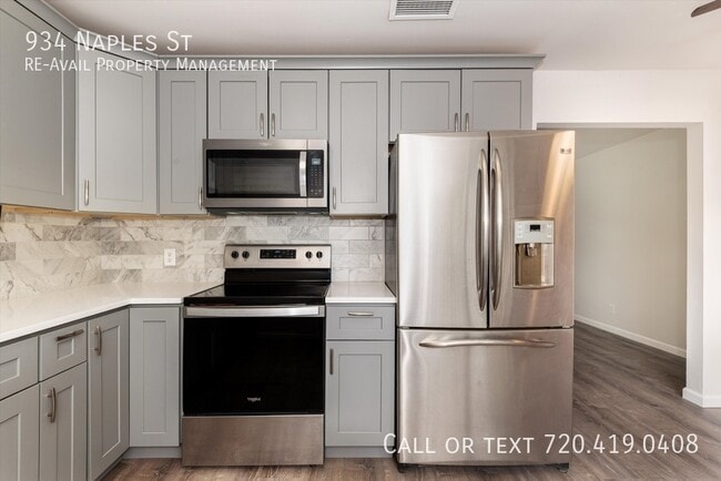 Photo - 934 Naples St House