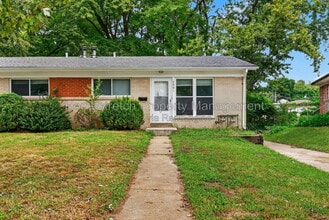 Building Photo - 9991 Fox Hall Ct
