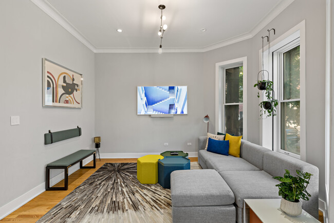 Foto del edificio - 2113 N Clark St