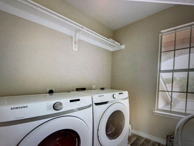 Photo - Lake Dallas Home!!