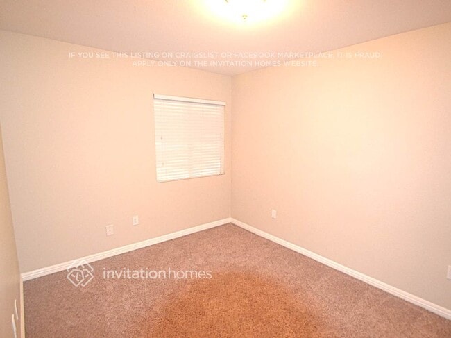 Foto del edificio - 6374 Gage Ave