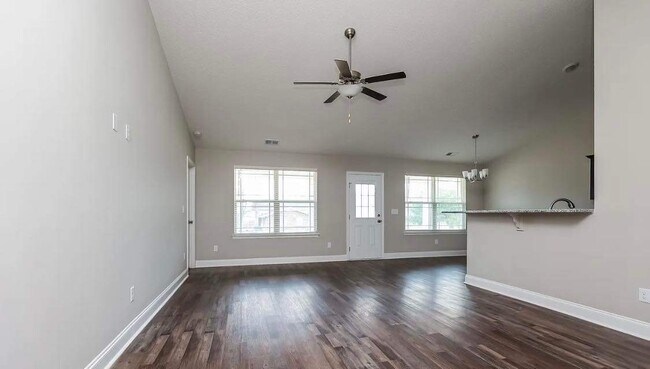 Building Photo - 171 Julia Ann Ct