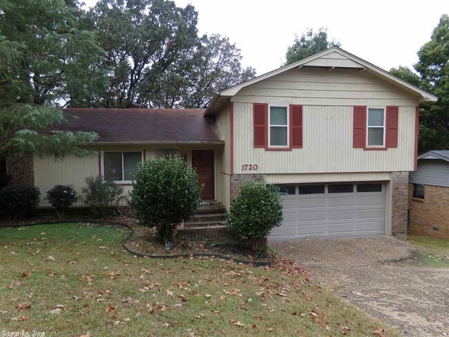 Building Photo - 1720 Shumate Dr