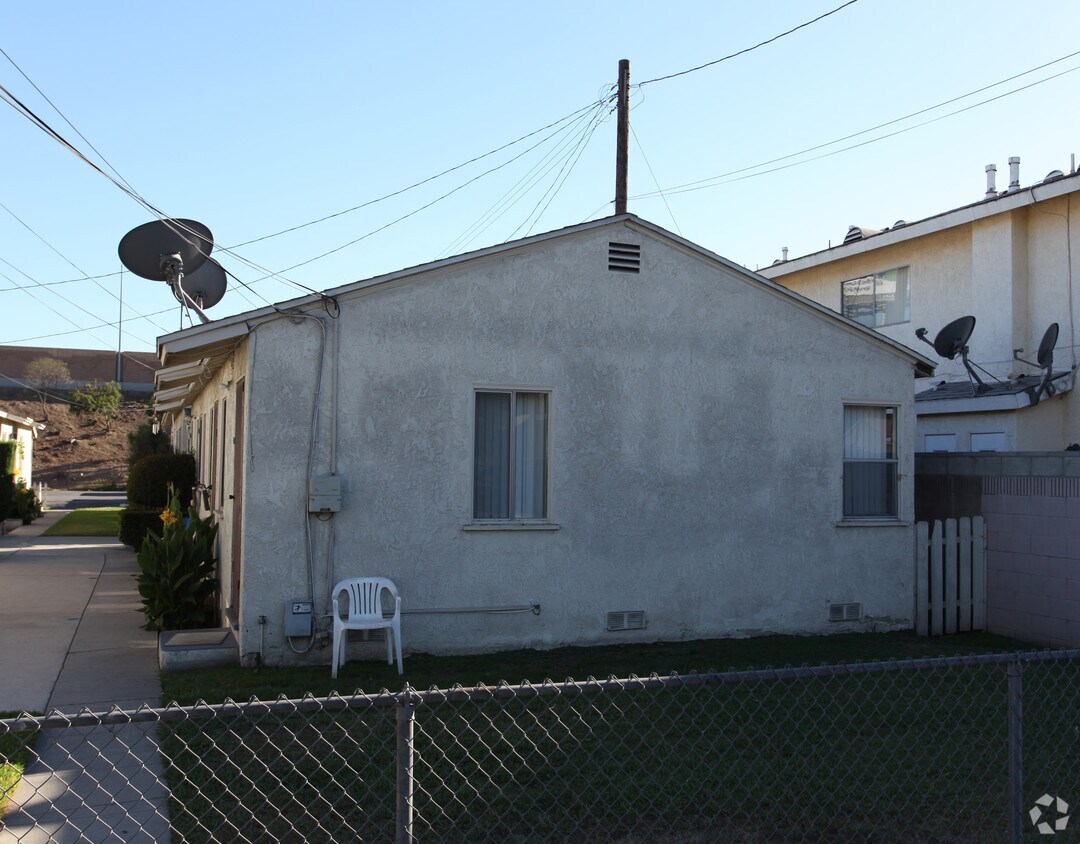 Building Photo - 9314-9318 Park St