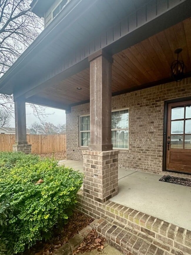 Foto del edificio - 3 Bedroom 2 Bathroom Home in Muscle Shoals