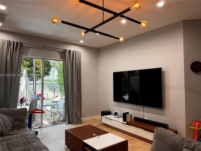 Foto del edificio - 876 Spinnaker Dr