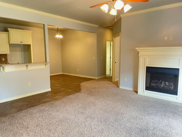 Building Photo - 13823 Oxford Dr