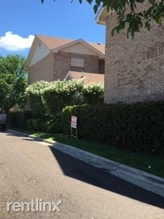 Building Photo - 1 br, 1 bath Apartment - 511 Shiloh Drive