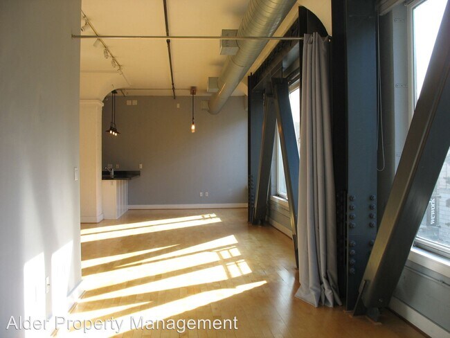Foto del edificio - 300 NW 8th Ave