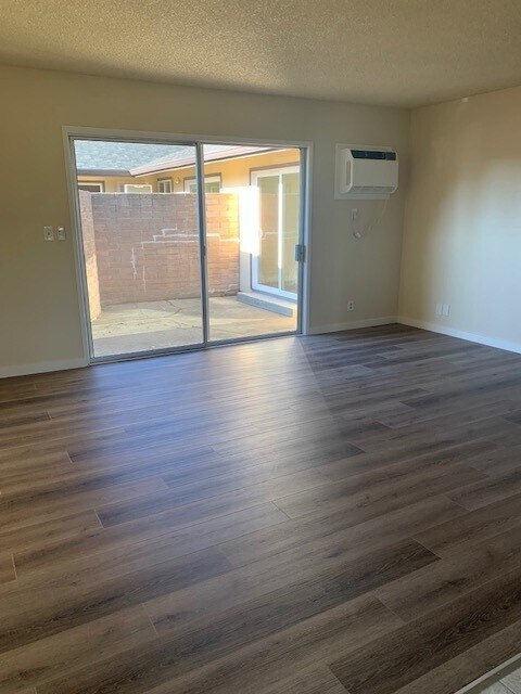 Foto del edificio - Saddle Butte Duplexes