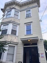Building Photo - 254 Sheridan Ave