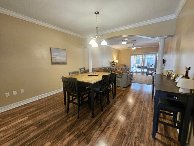 Building Photo - 2097 Hidden Grove Ln