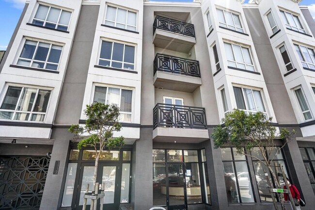 Building Photo - 1117 Ocean Ave