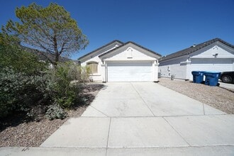 Building Photo - 4281 Desert Heart Ct
