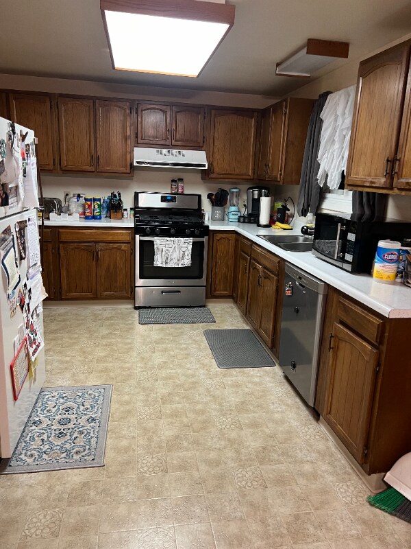 Building Photo - 2754 Phyllis Cir S