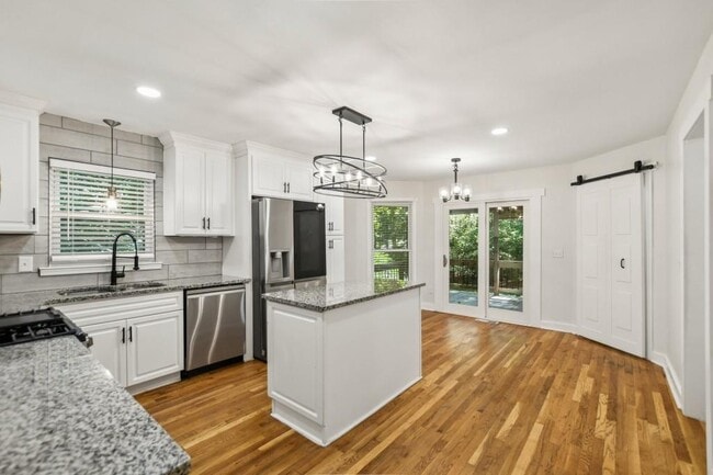 Foto del edificio - 2799 Brookcliff Landing NE
