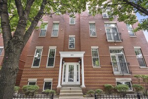 Primary Photo - 1830 N Sheffield Ave