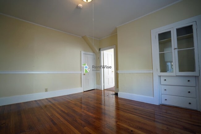 Photo - 22 Greylock Rd Apartment