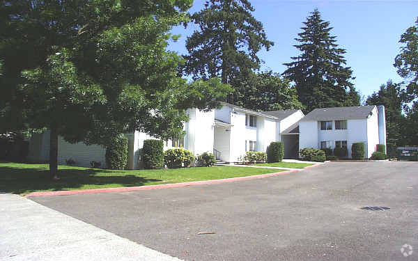 Primary Photo - Golden Pines Apartments