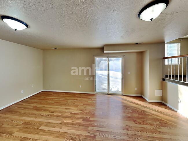 Foto del edificio - 6890 Jackling Way