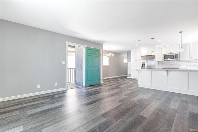 Foto del edificio - 1808 W Balboa Blvd