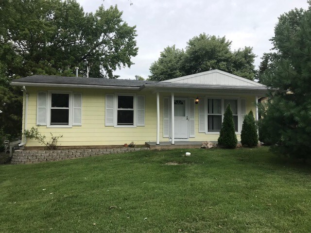 Primary Photo - Three bedroom home for rent!