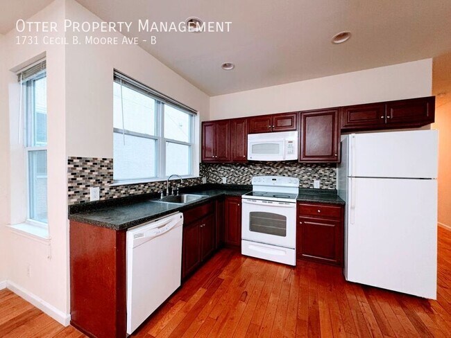 Foto del edificio - 1731 Cecil B. Moore Ave