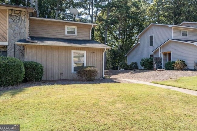 Building Photo - 1682 Wynndowne Trail