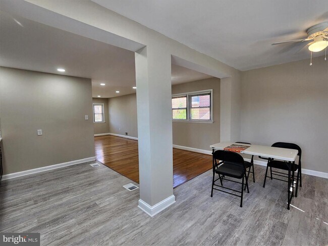 Building Photo - 3521 Brightseat Rd
