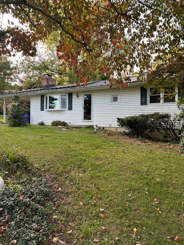 10350 Globe Dr, Ellicott City, MD 21042 House Rental in Ellicott City