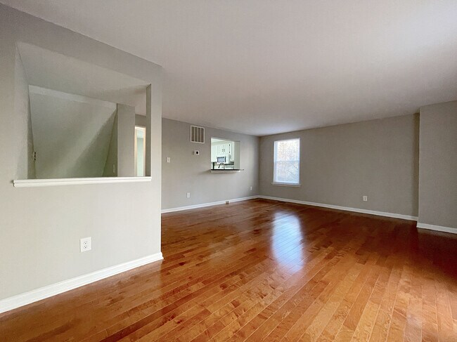 Building Photo - 7328 Summerland Dr